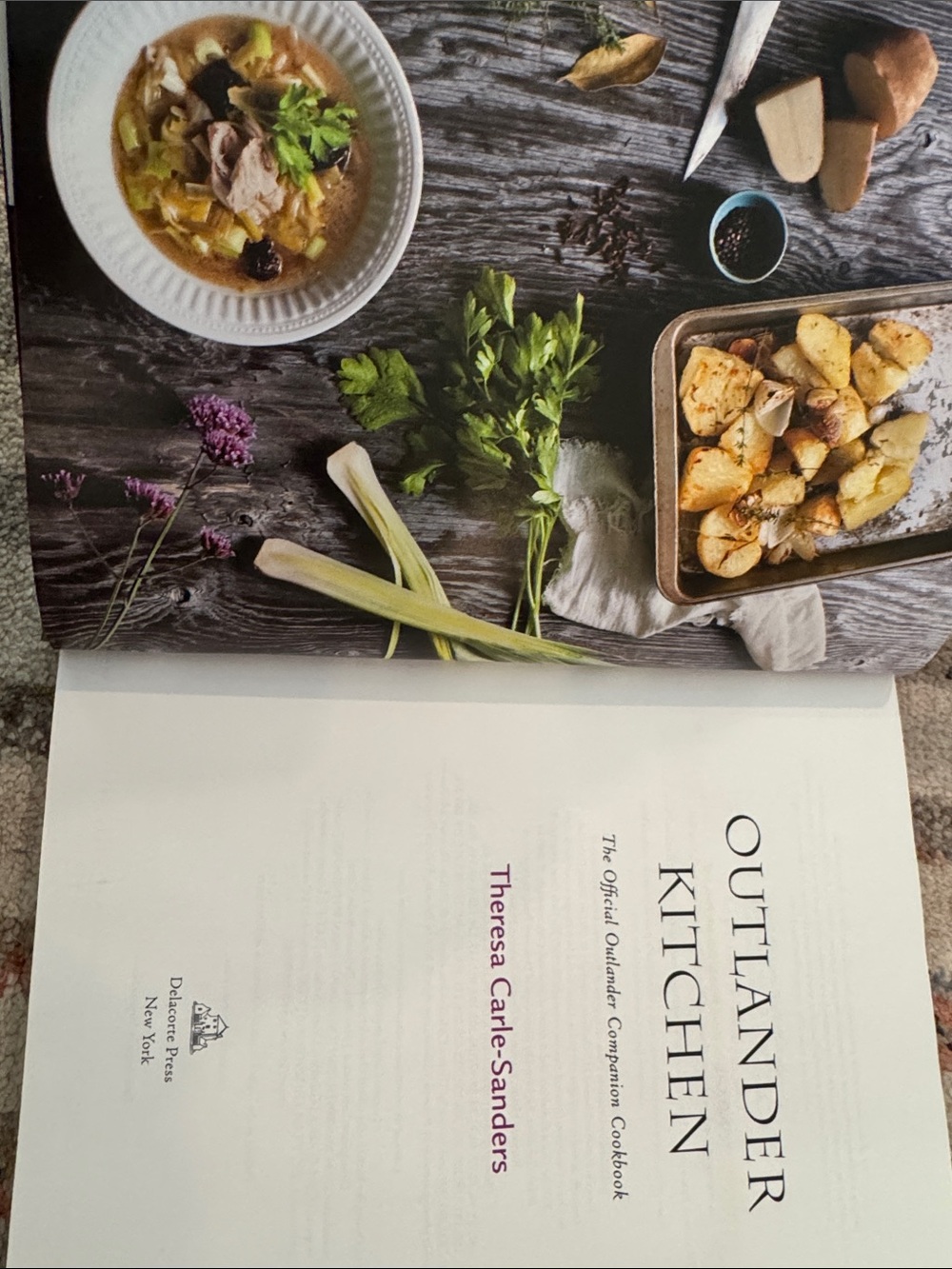 Outlander Kitchen Cookbook by Diana Gabaldon - Red Cover - Picture 2 of 6